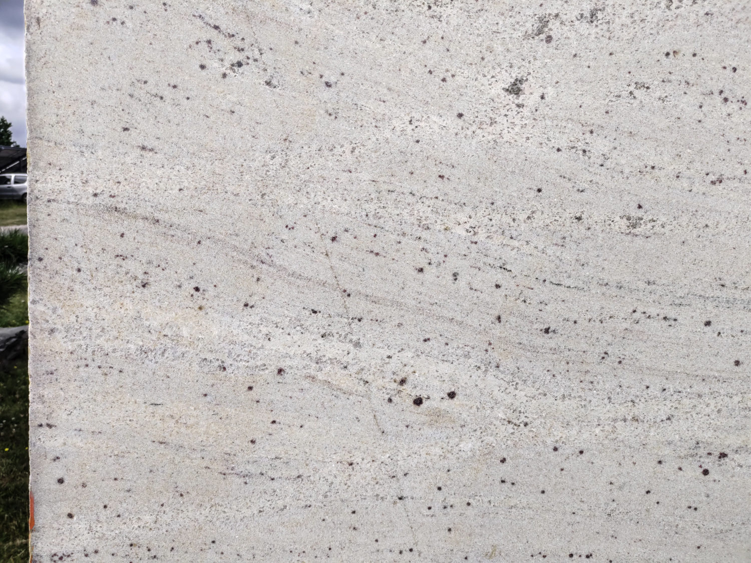 Kremowy granit Millenium Cream